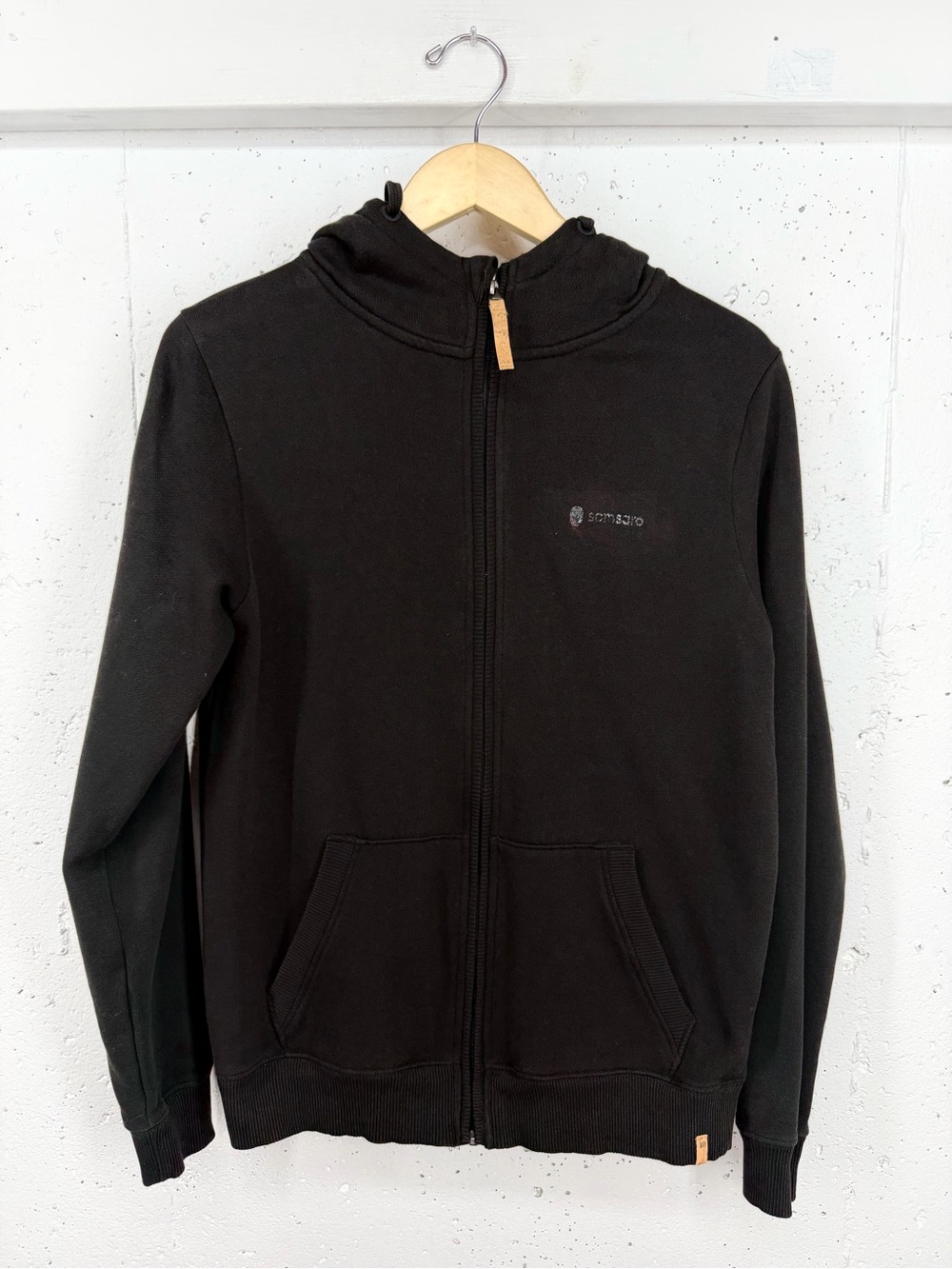 Tentree Men’s size Small Black Zip Up Hoodie Read